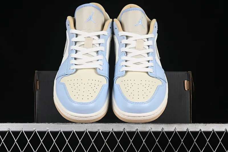 All categories Air Jordan Jordan series basketball shoes Air Jordan 1 Low G version pure original Air Jordan 1 Low OG AJ1 Joe 1 meter white brown low-top cultural basketball shoes HQ4186-111